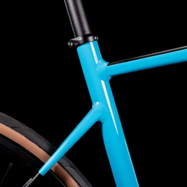 Cube Attain Race skyblue´n´black 2022
